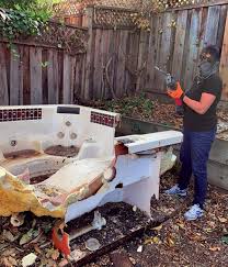 Best Estate Cleanout  in Pahokee, FL
